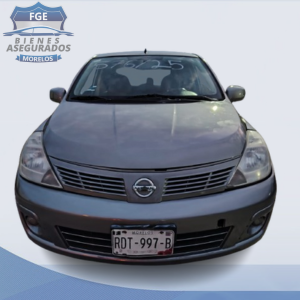 NISSAN TIIDA